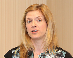 这是苏珊·c·南的照片。