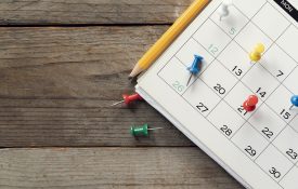 特写镜头的日历与推销在特定的日期